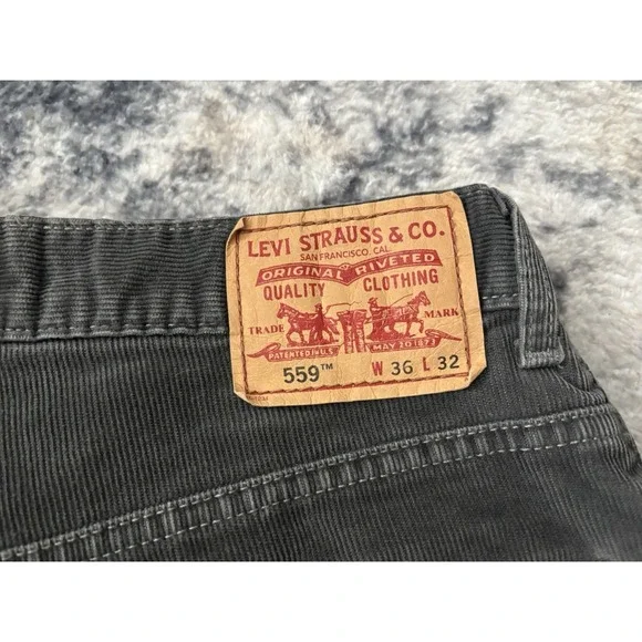 Levis 559 Corduroy Pants Mens 36x32 Gray Relaxed Fit Straight‎ Leg Preppy Casual - Picture 3 of 16